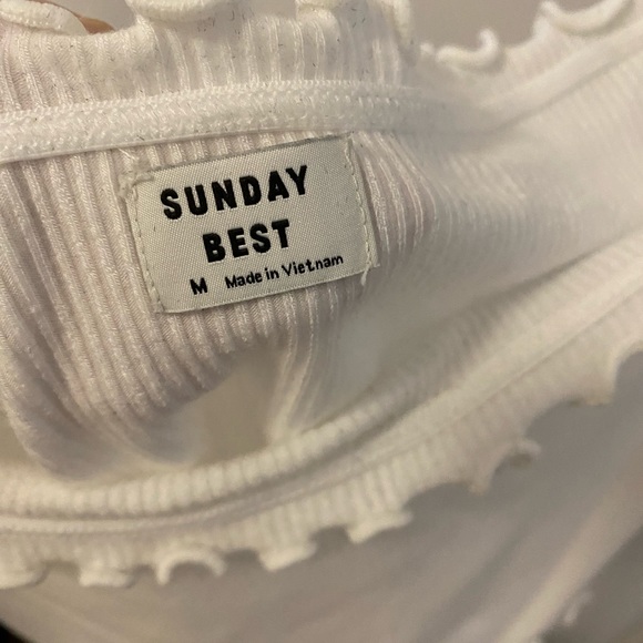 Aritzia 'Sunday Best' Off-Shoulder Crop Top - Picture 8 of 11
